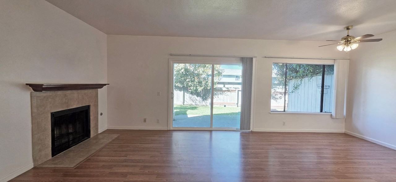 7862 Hampton Ln - Photo 4 of 36