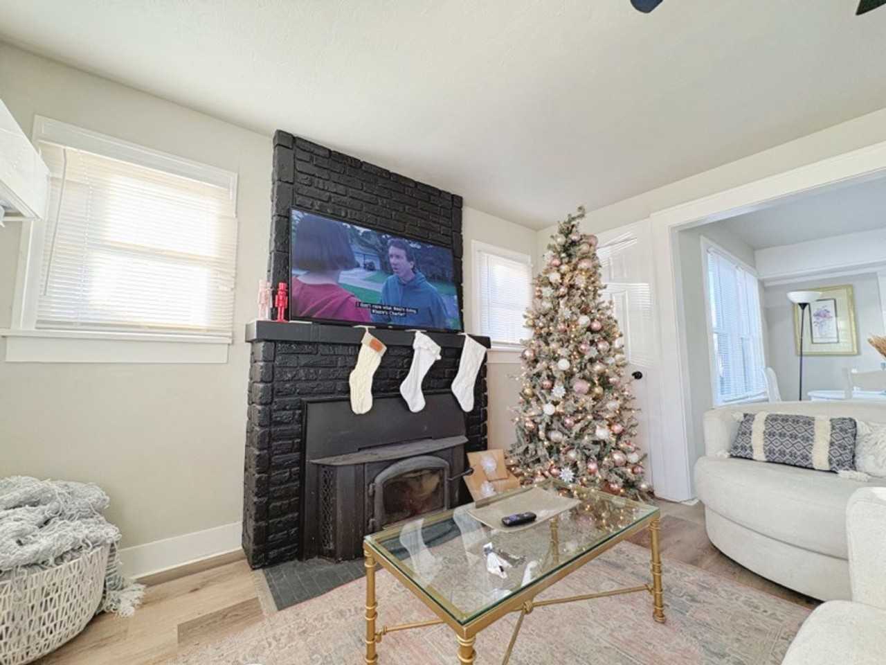 2008 26th St - Photo 2 of 6