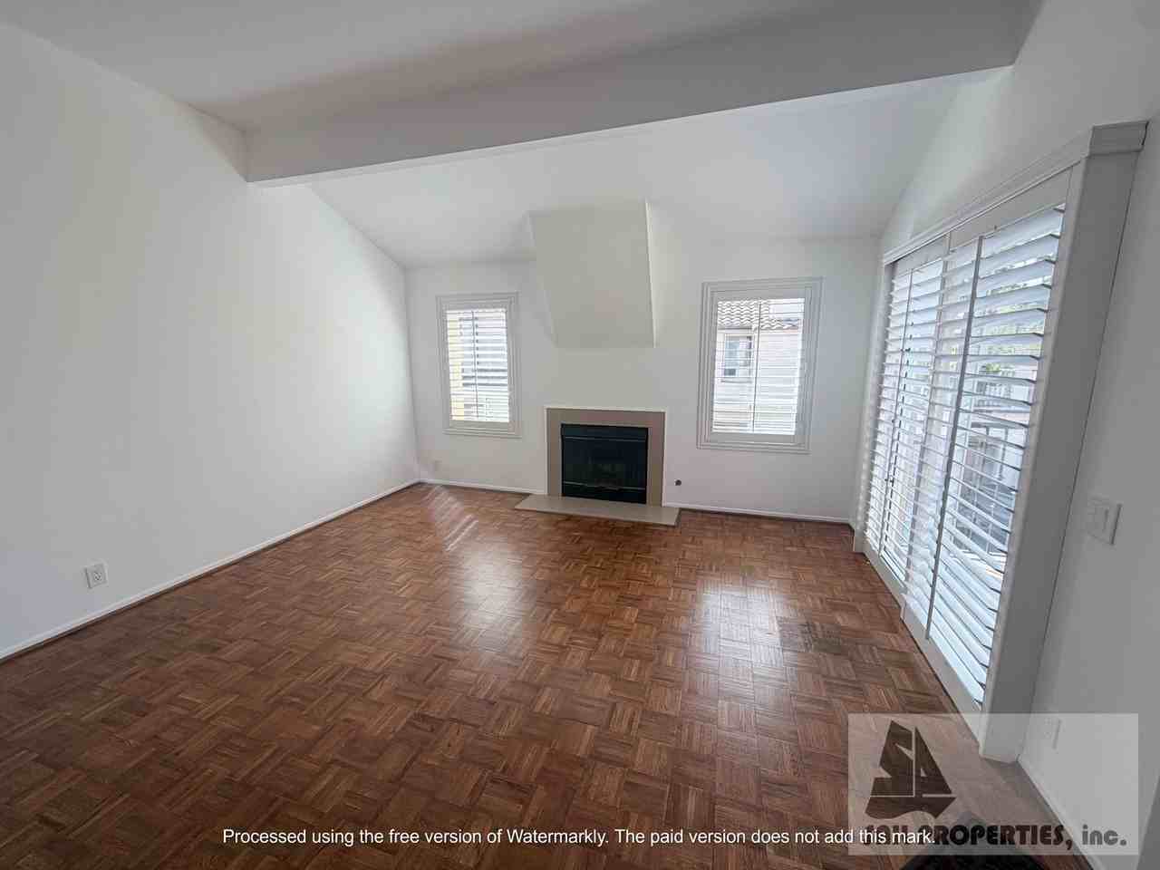 56 Corsica Dr - Photo 6 of 13