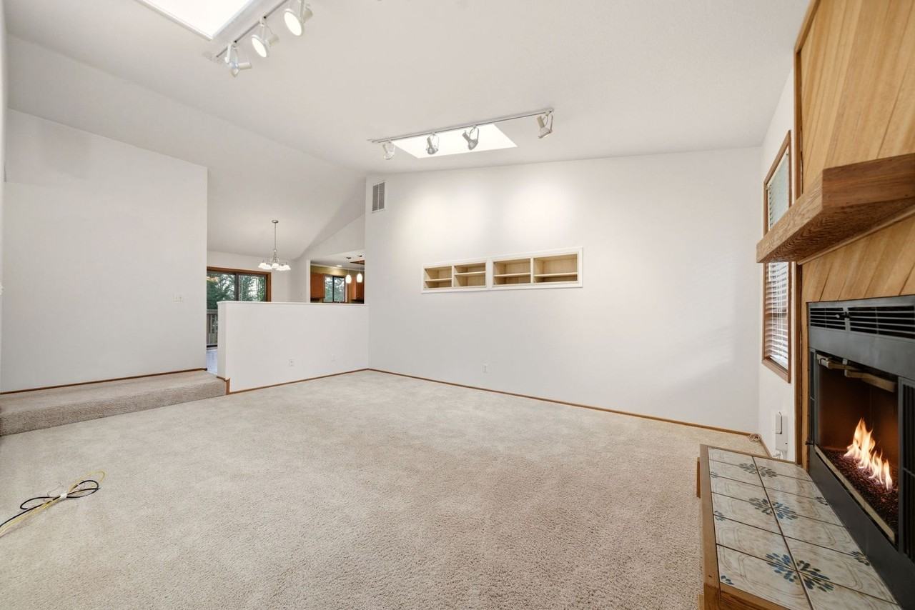 21979 Sw Mandan Dr - Photo 7 of 32