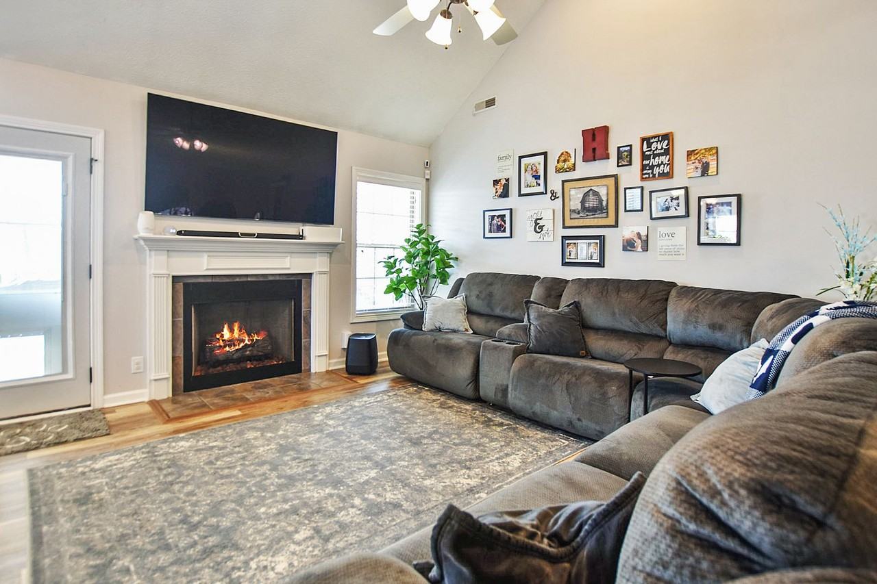 113 Irishman Way - Photo 2 of 20