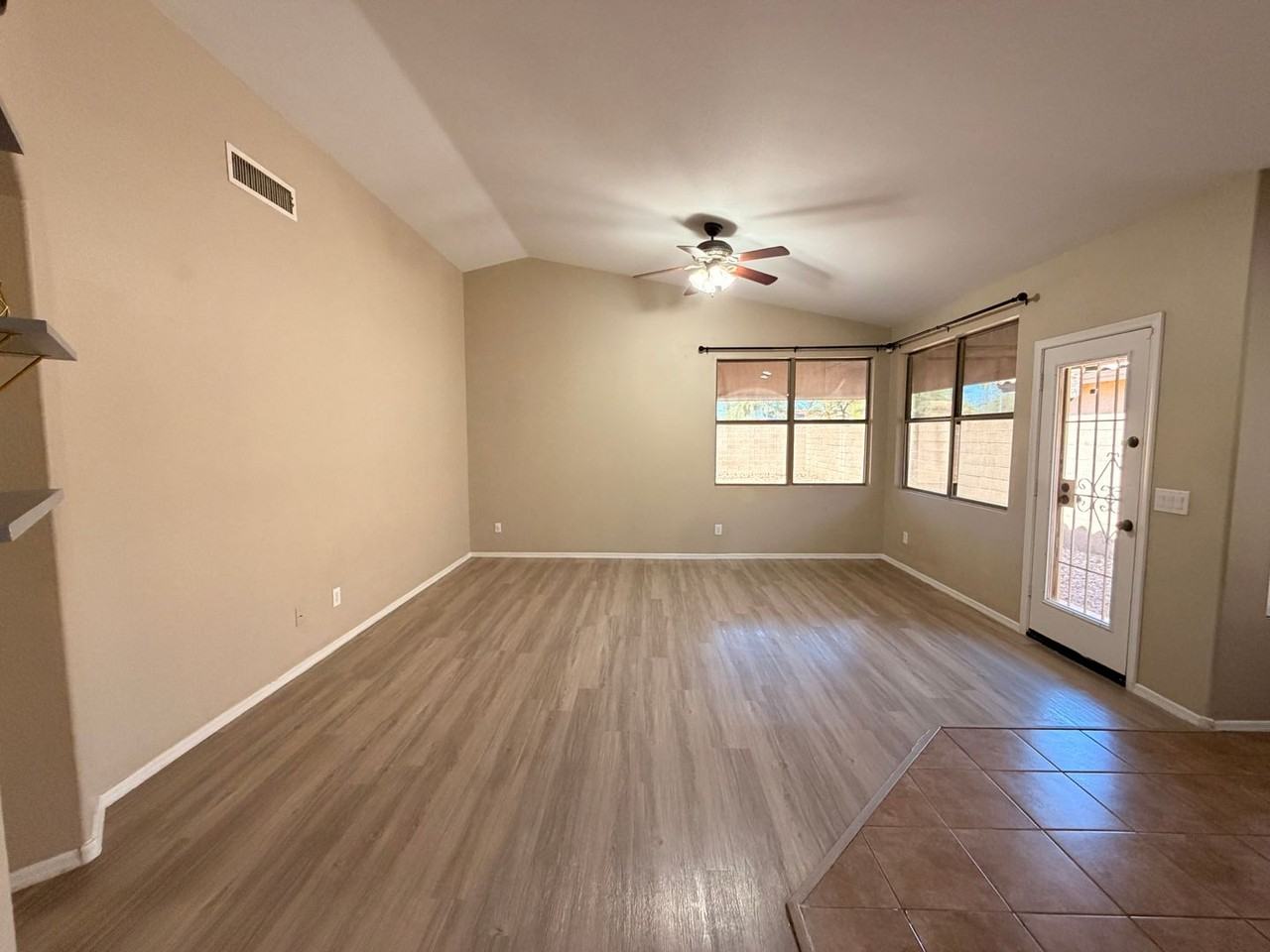 17116 N Melissa Ln - Photo 4 of 20