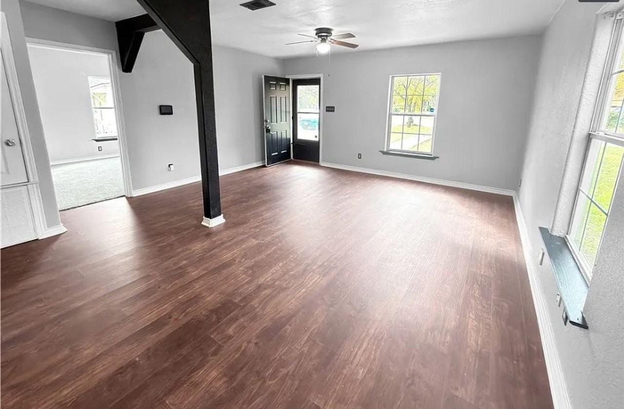 410 Mayborn Dr - Photo 2 of 18