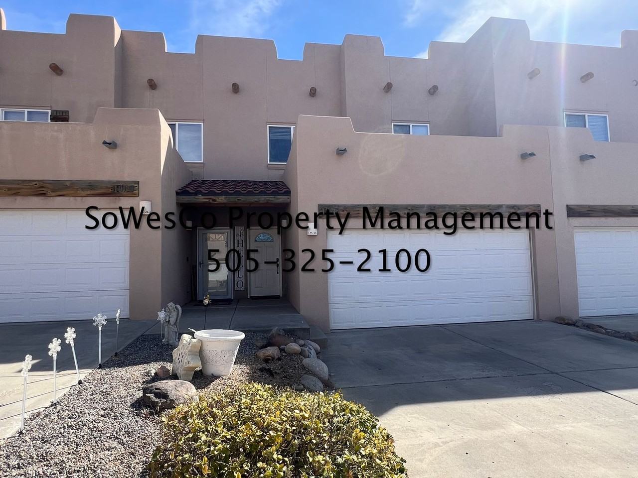 1958 Hollyhock Cir - Photo 2 of 19