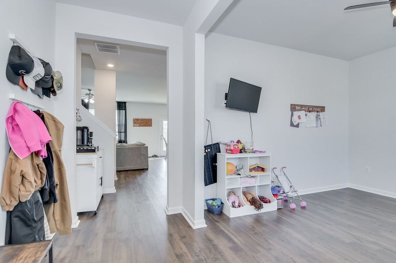 511 Myrtle Crst - Photo 6 of 41