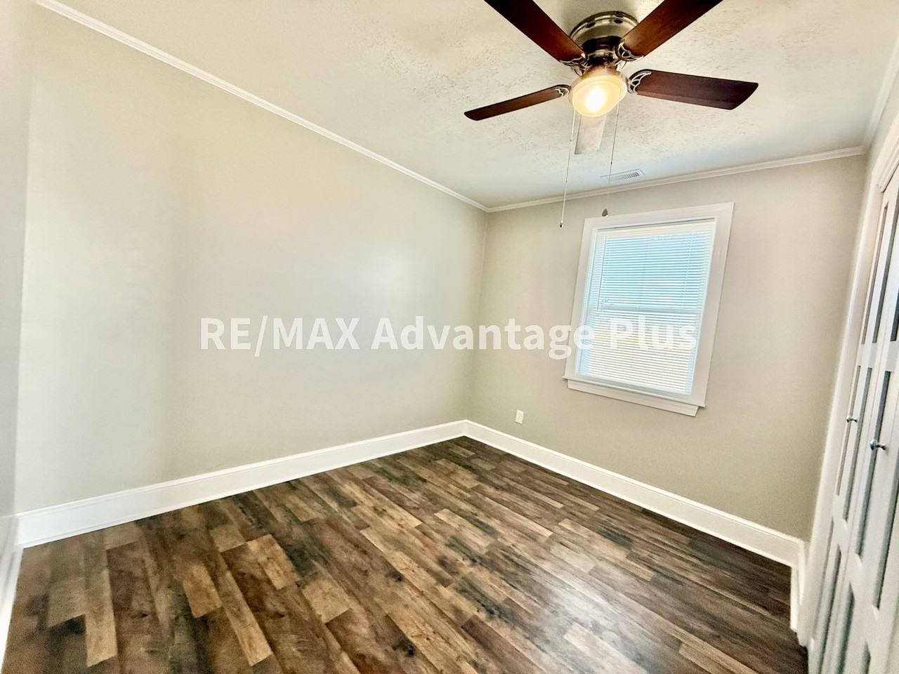 2343 Sanders Creek Rd - Photo 5 of 20