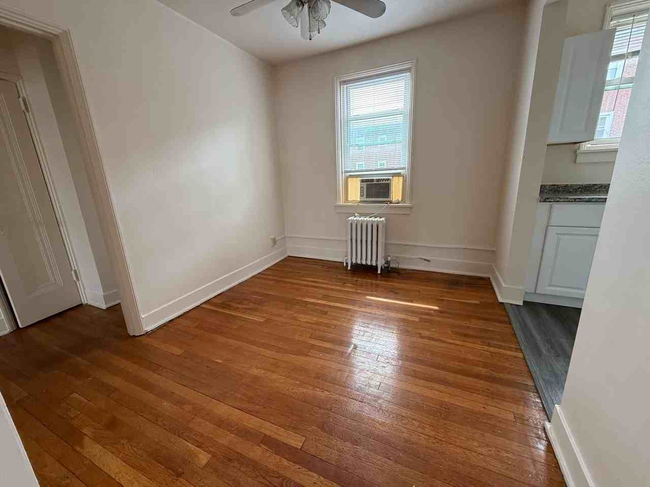 101 Central Sq - Photo 4 of 12