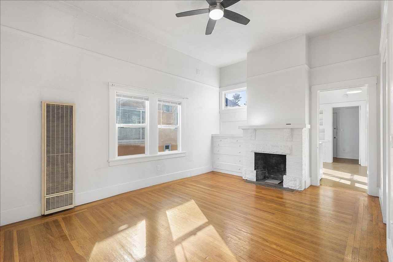 1517 Willow St - Photo 4 of 18