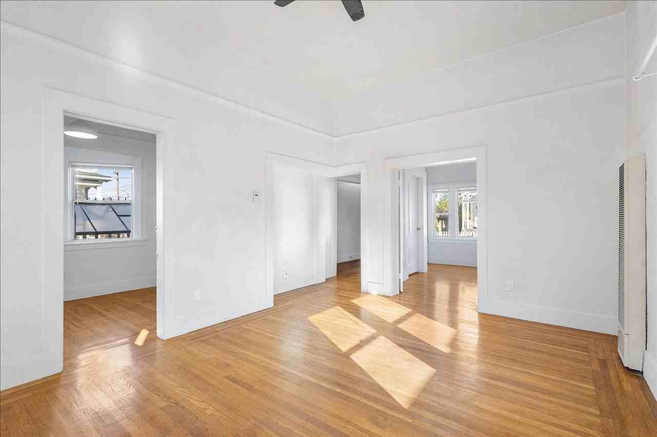 1517 Willow St - Photo 6 of 18