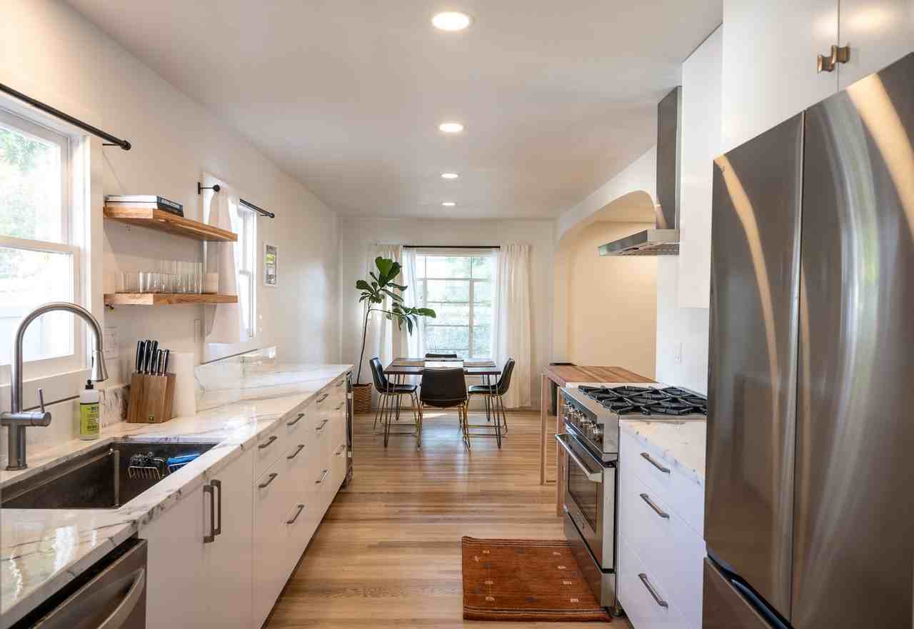 309 Agnus Dr - Photo 4 of 37