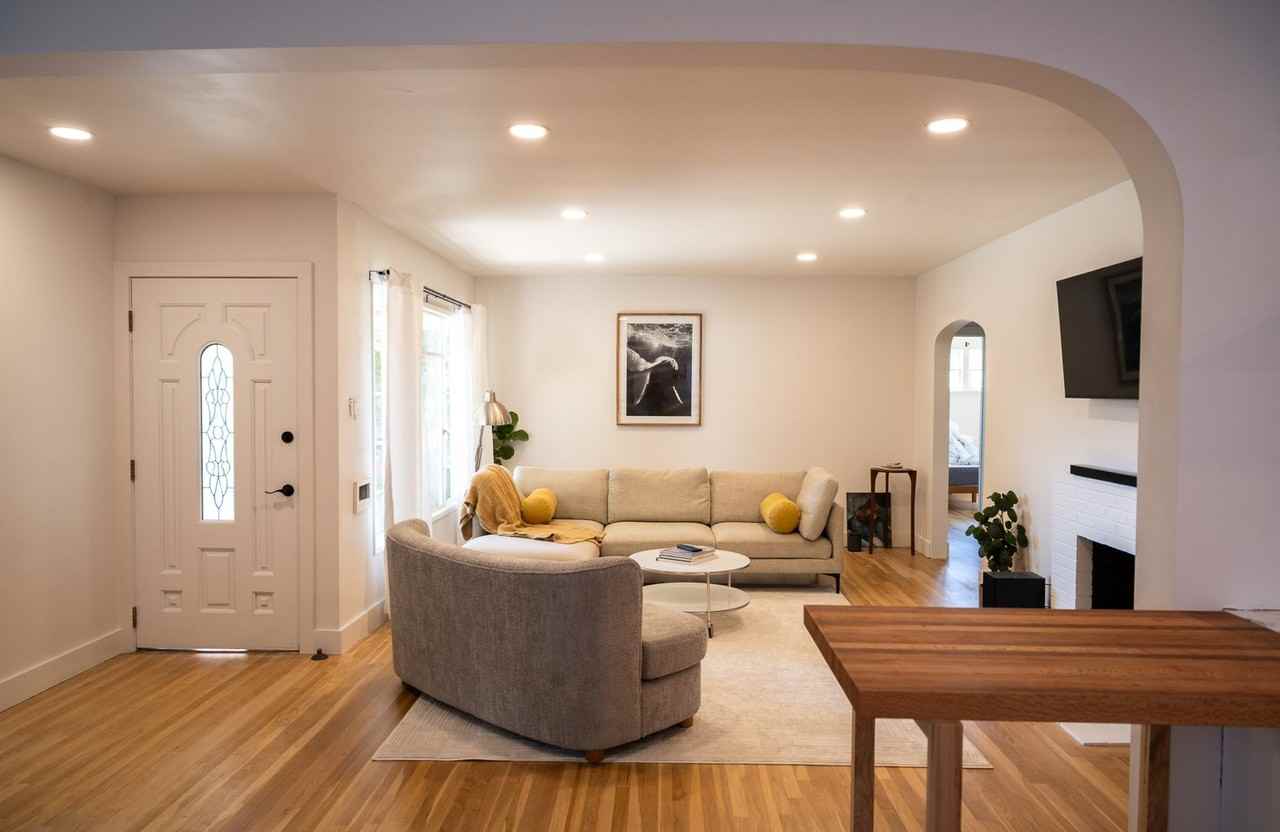 309 Agnus Dr - Photo 5 of 37