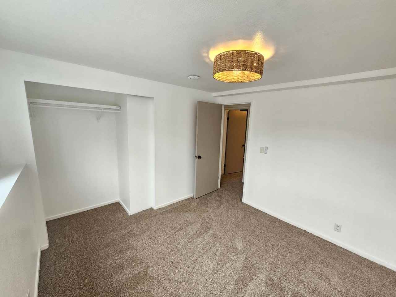 966 E Austin Ave - Photo 7 of 19