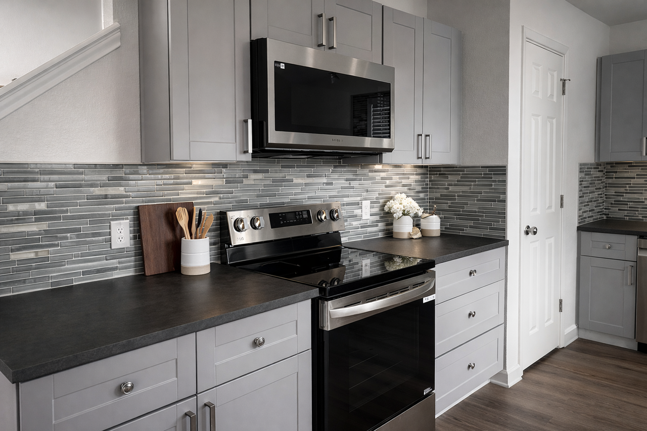 7129 Walkup Ln - Photo 4 of 22