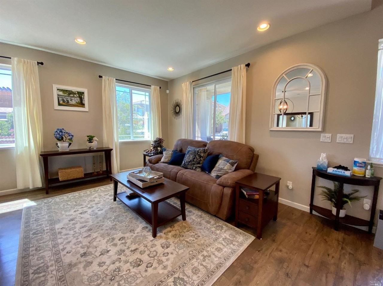 4719 Sweetwater Pl - Photo 5 of 35