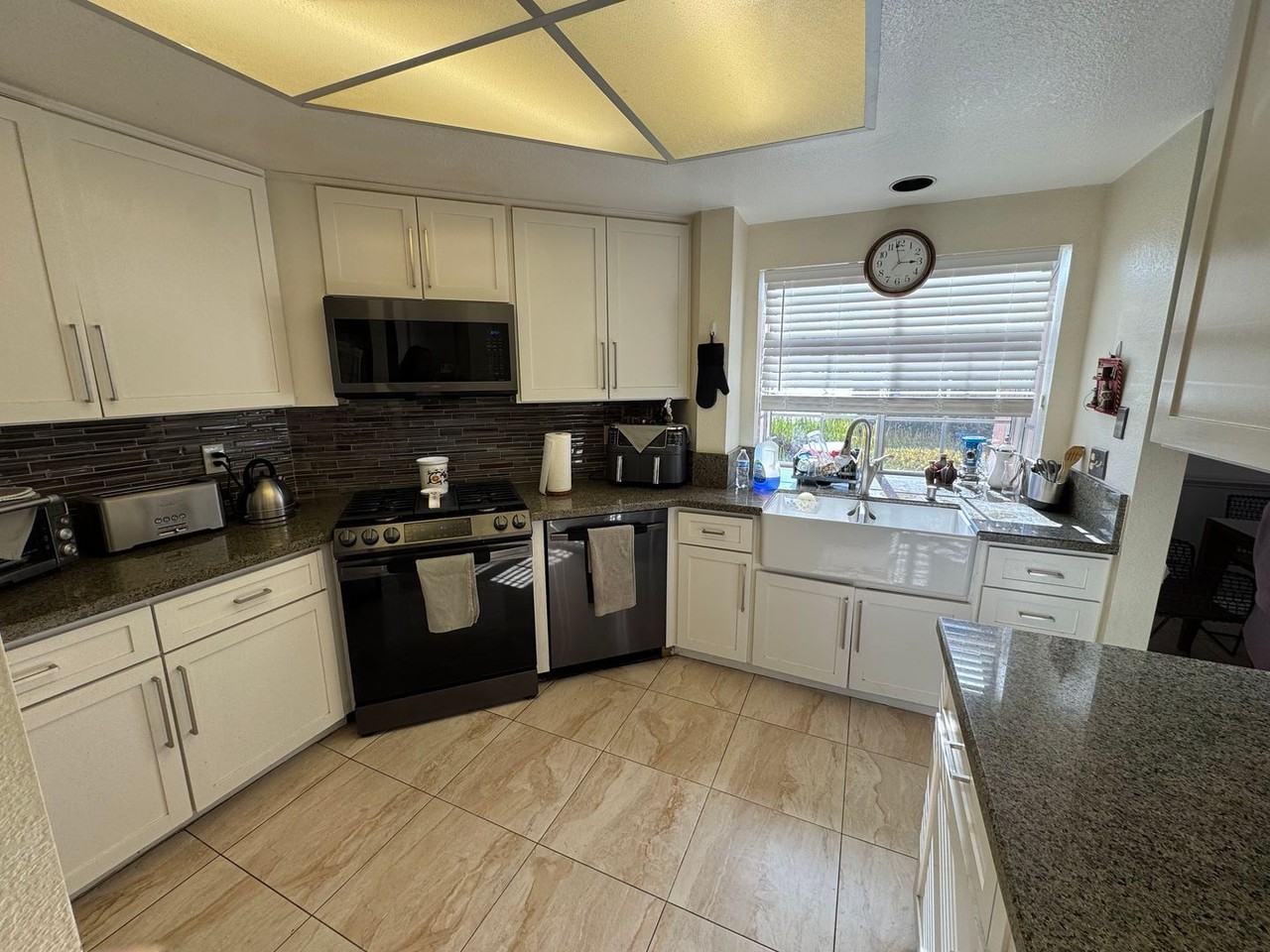 12090 Calle De Montana - Photo 7 of 14