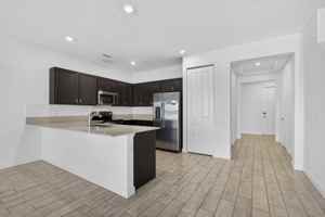 featured image of 4408 Hemlock Dr