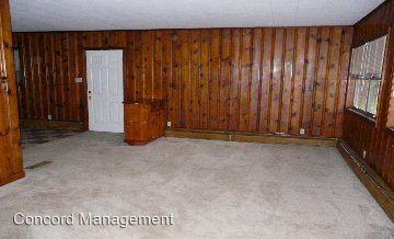 110 Friendway Rd - Photo 2 of 7