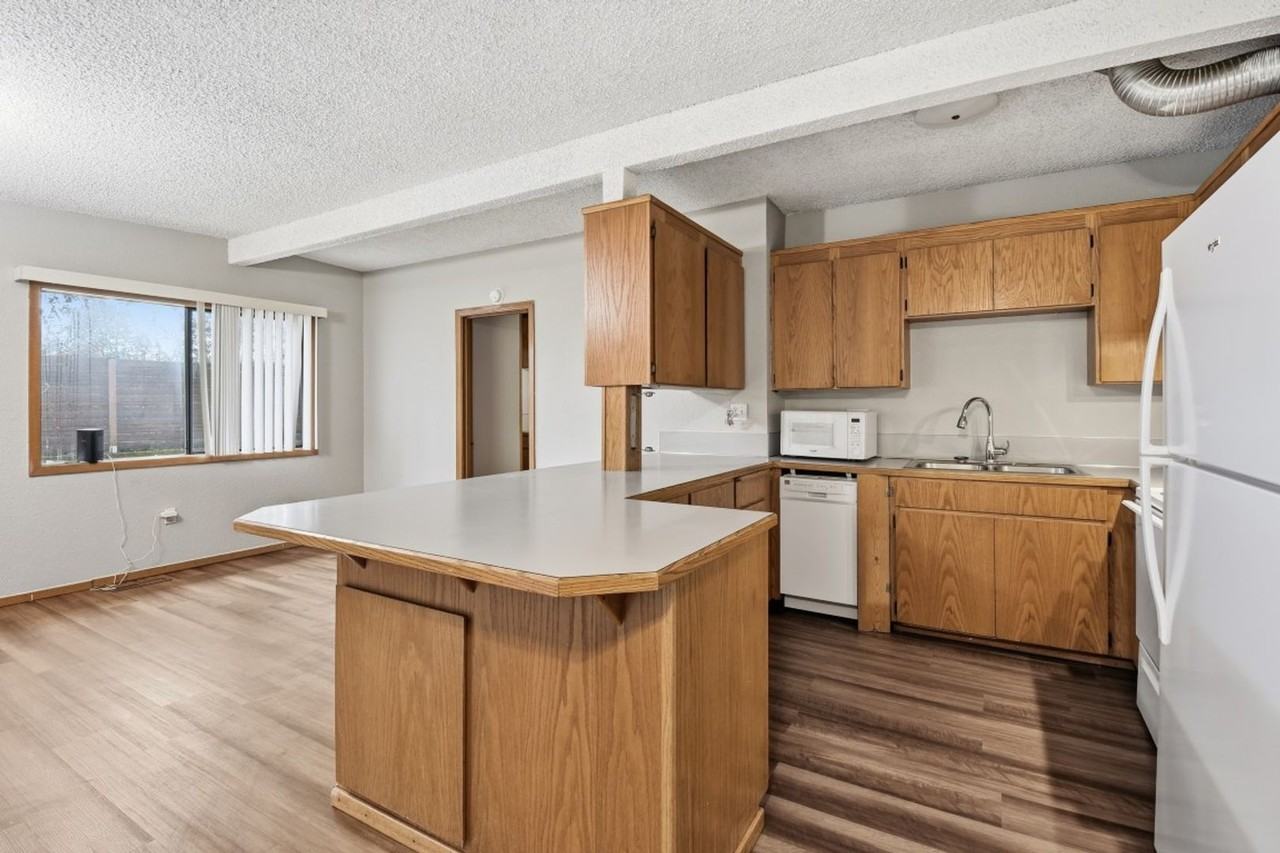 613 155th Ave Se - Photo 4 of 20