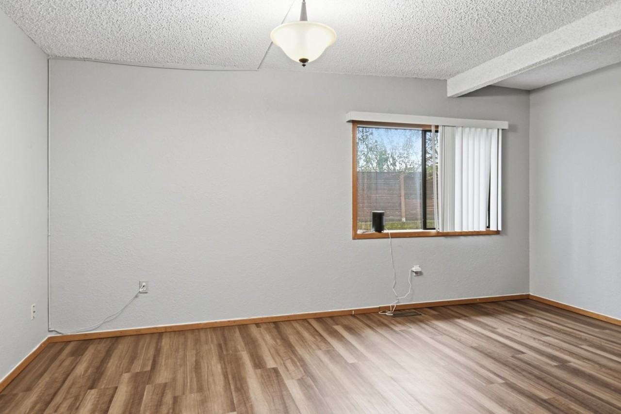 613 155th Ave Se - Photo 6 of 20