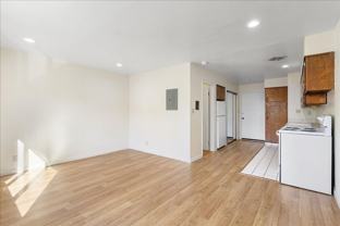 145 17th St #303 - Photo 1 of 1