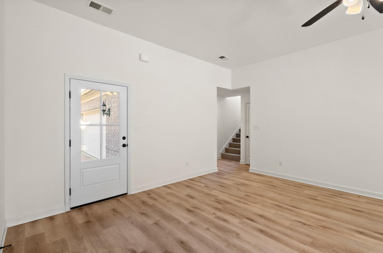 6559 Beckett Ln - Photo 2 of 18