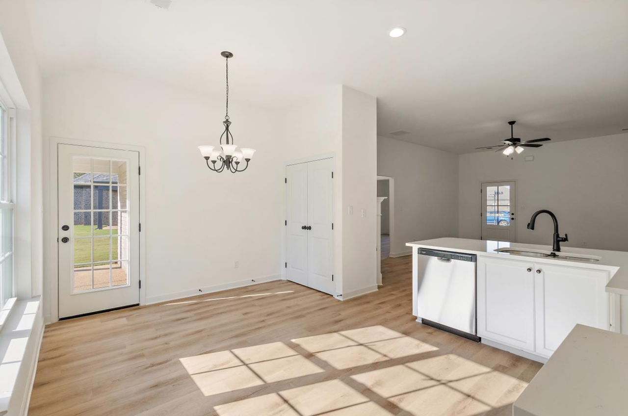 6559 Beckett Ln - Photo 6 of 18