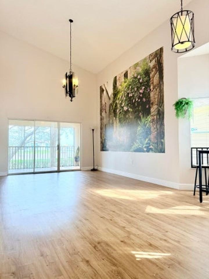 13206 Glenmoor Dr - Photo 5 of 19