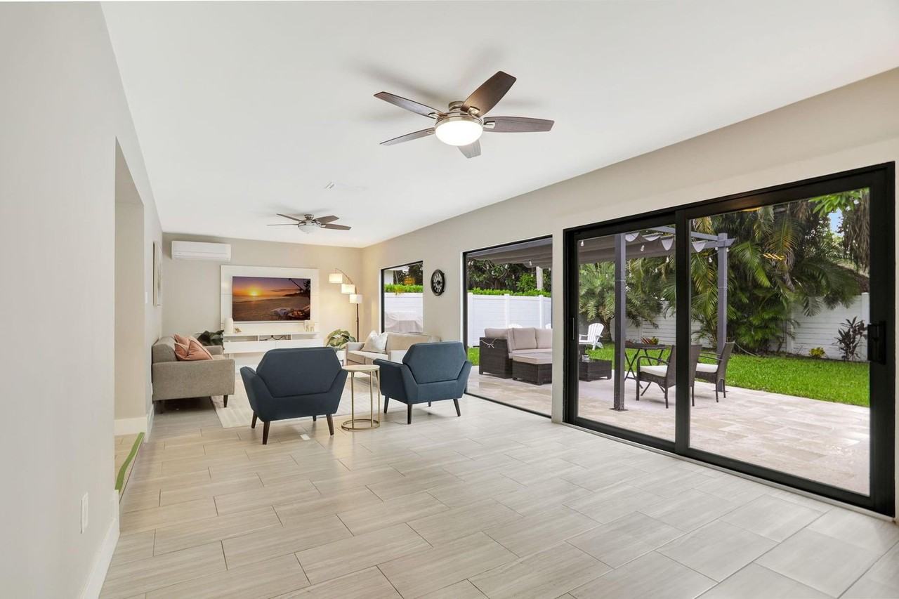 1035 Nw 5th Ave - Photo 5 of 23
