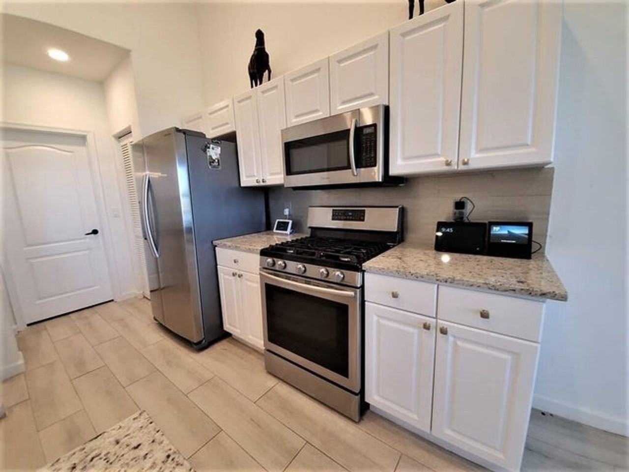 46 Pinnacle Cv - Photo 2 of 16