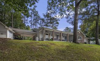 featured image of 1510 Clearwater Dr