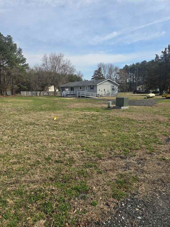 17689 Sunshine Dr - Photo 4 of 13