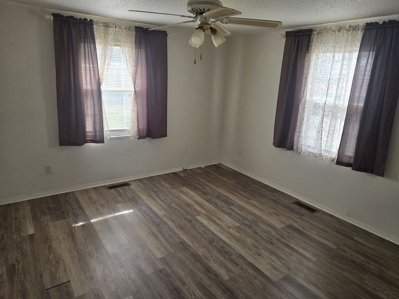 17689 Sunshine Dr - Photo 5 of 13