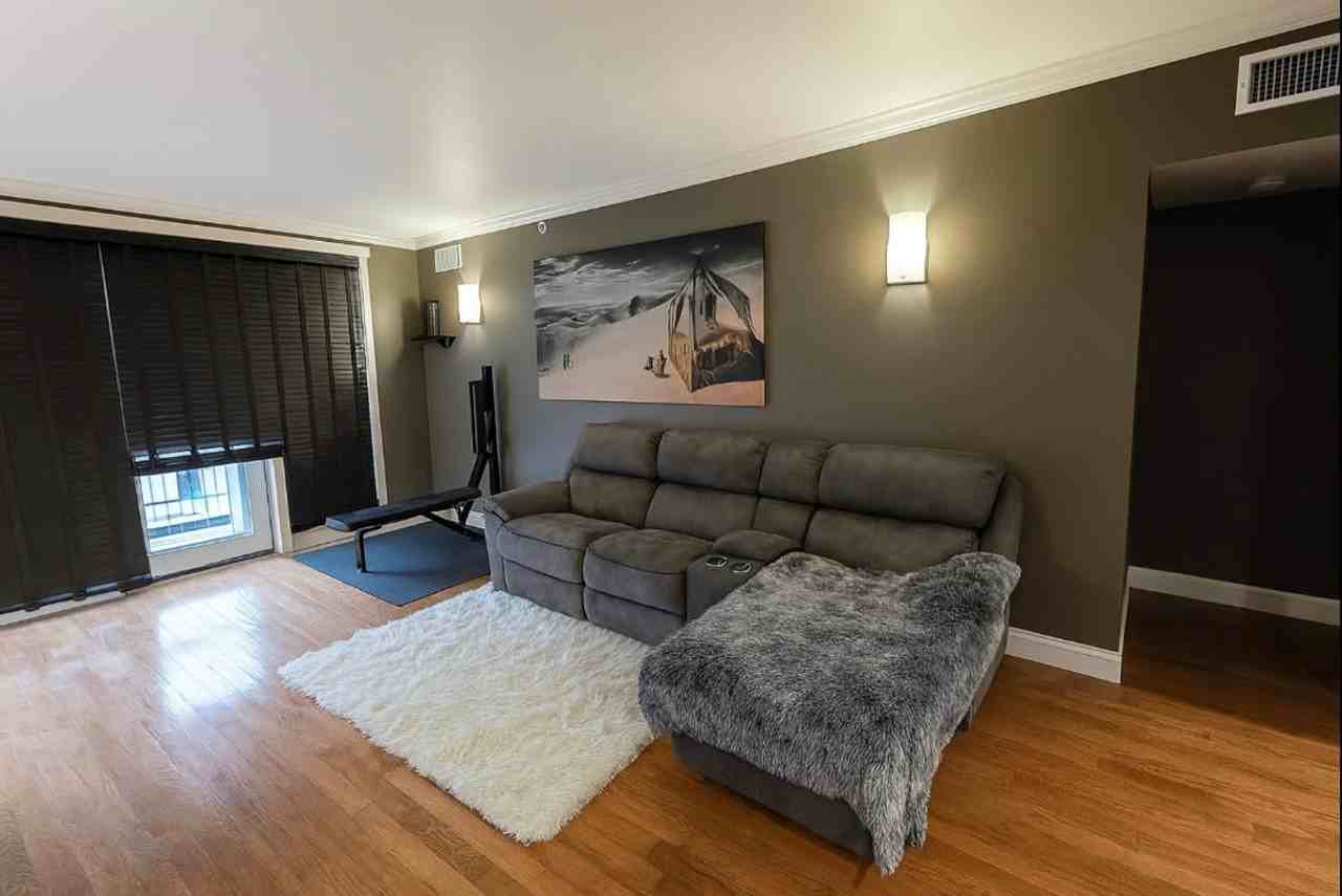 333 Atwells Ave - Photo 3 of 11