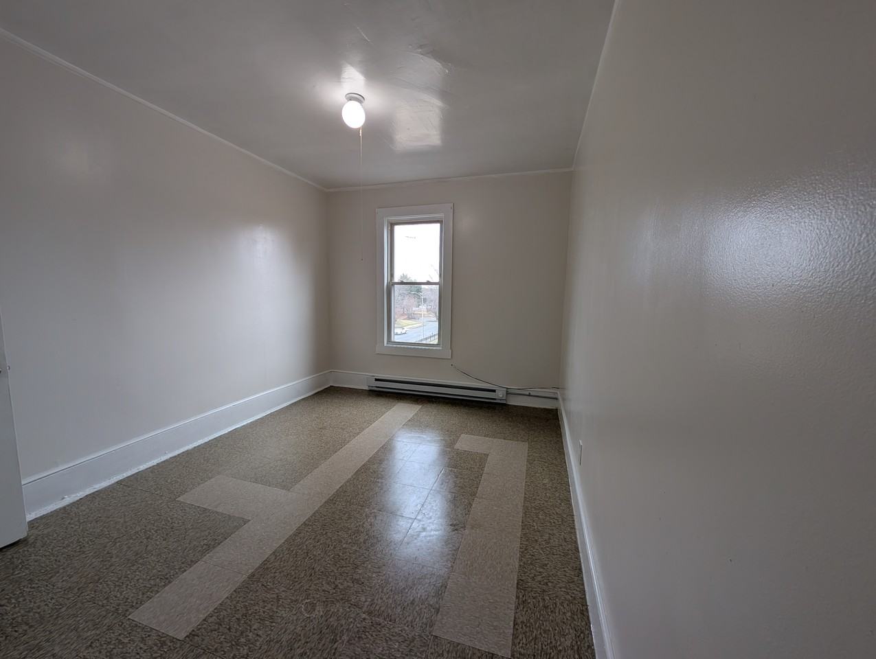 224 Lyman Street #3R - Photo 3 of 8