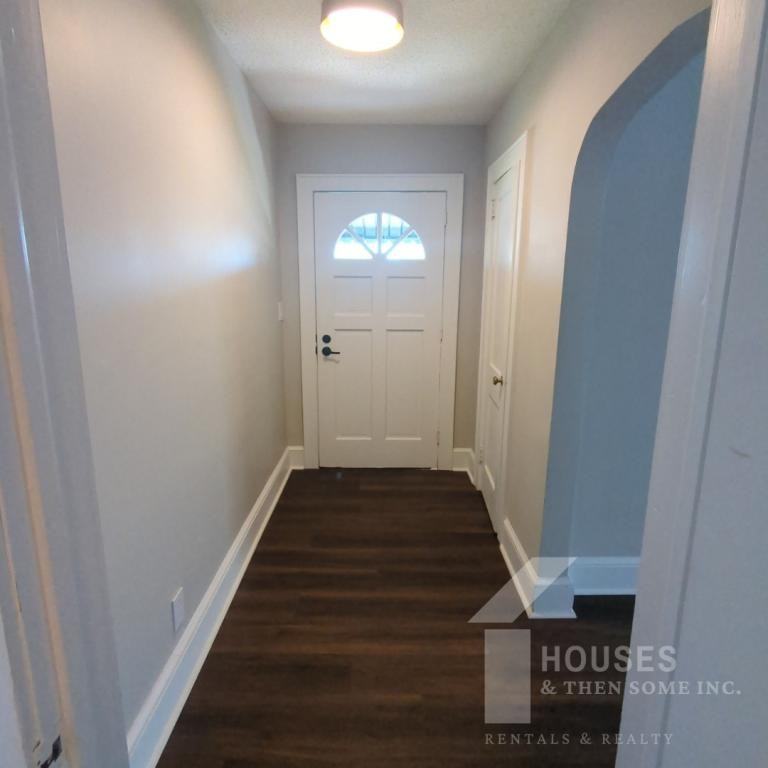 8 Dargan St - Photo 2 of 21