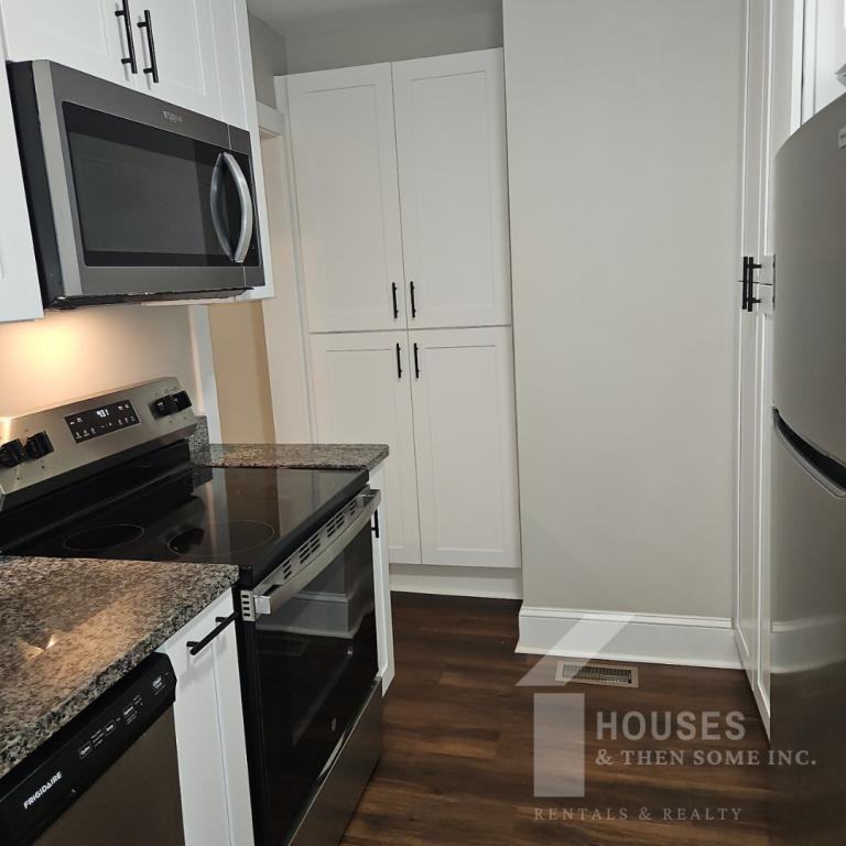 8 Dargan St - Photo 7 of 21