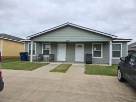 featured image of 4111 W 57th St Apt B #Apt B