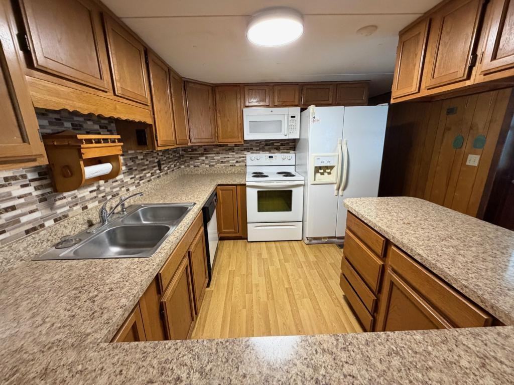 2689 Stricklands Ln - Photo 4 of 13