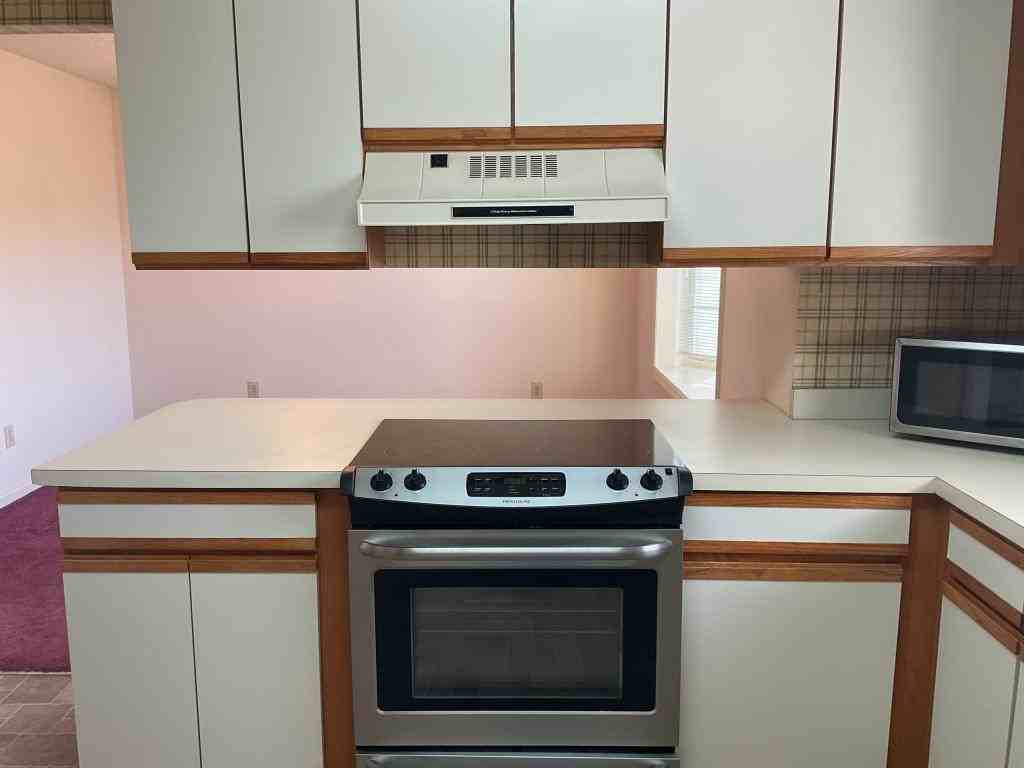 604 Gleneagles Dr - Photo 4 of 21