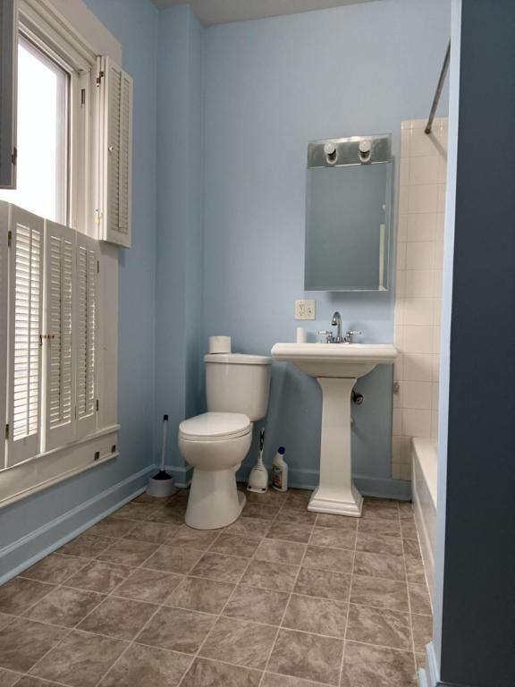 415 Iowa Ave - Photo 2 of 13