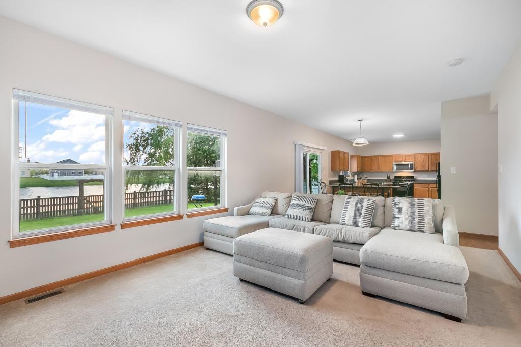 1303 Riverhaven Trl - Photo 2 of 41