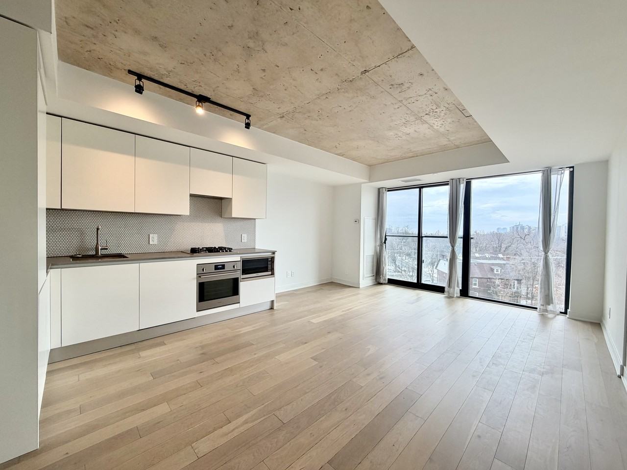 2720 Dundas Street West #523 - Photo 3 of 12