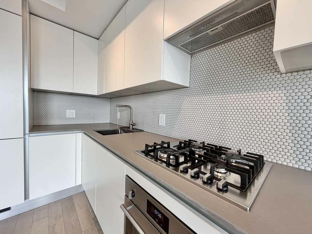 2720 Dundas Street West #523 - Photo 6 of 12