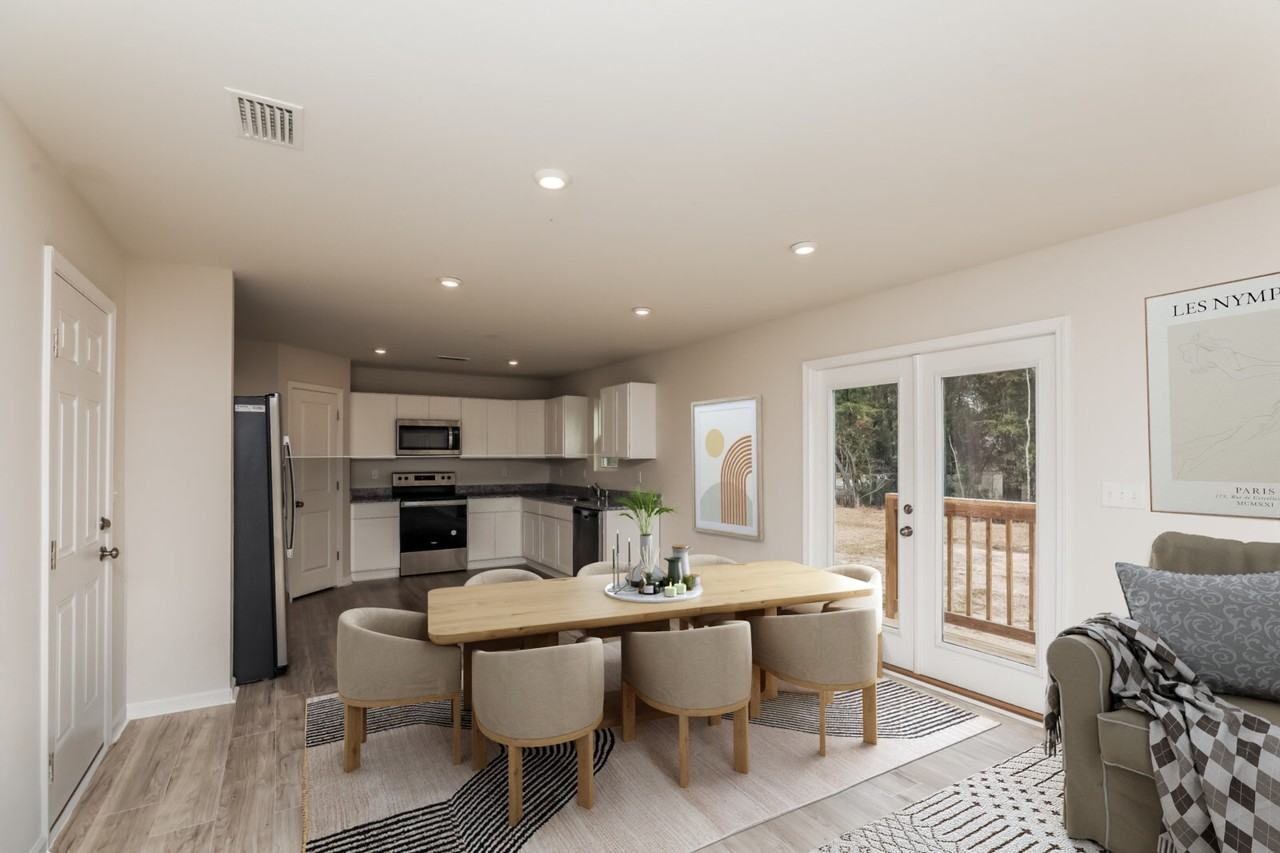 6220 6220 Travelers Rest Ct - Photo 3 of 19