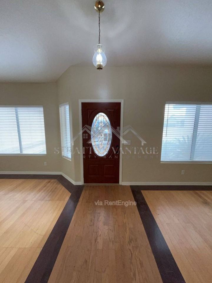 8760 E Winnston Cir - Photo 2 of 10