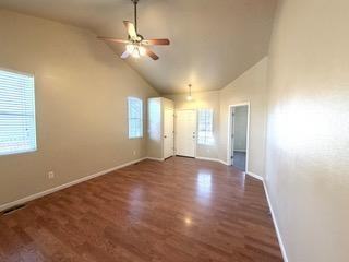 7227 Mcewan St - Photo 3 of 24