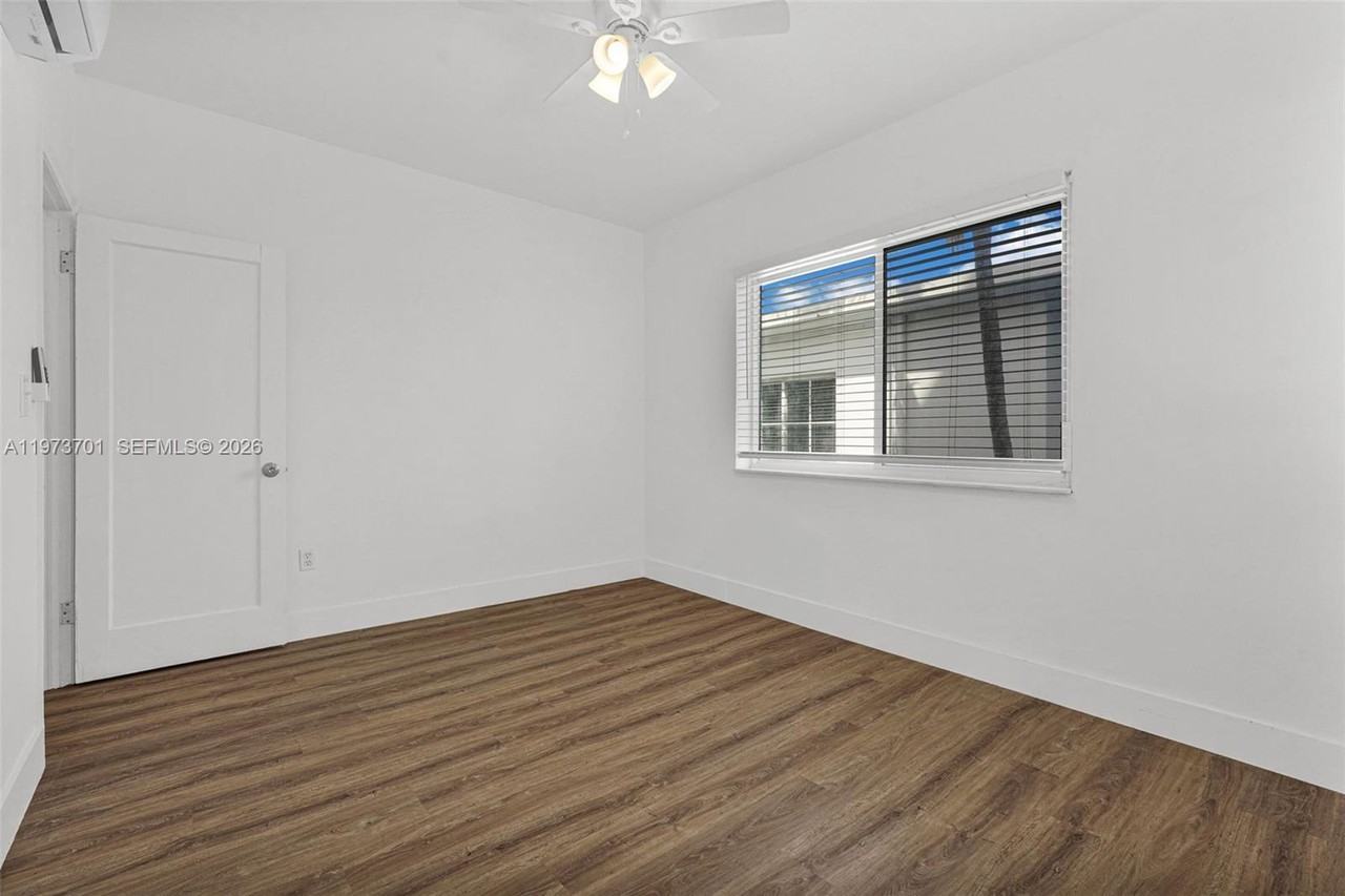 319 80th St #8 - Photo 2 of 26