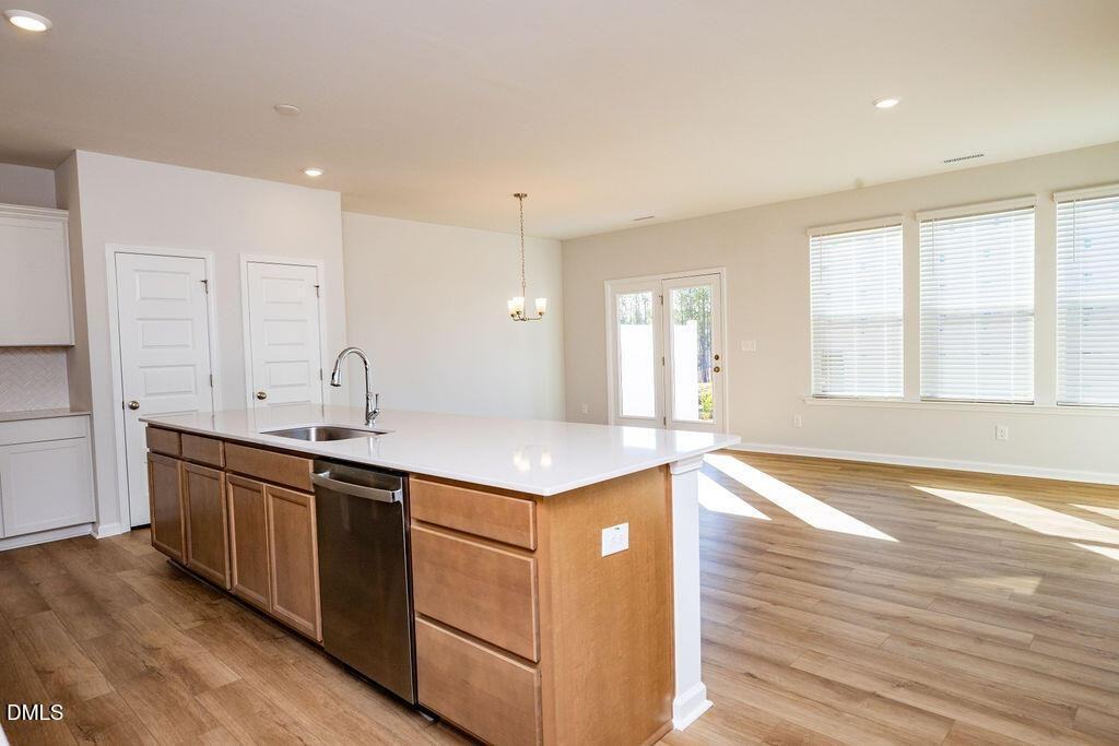 1004 Westerland Way - Photo 6 of 50