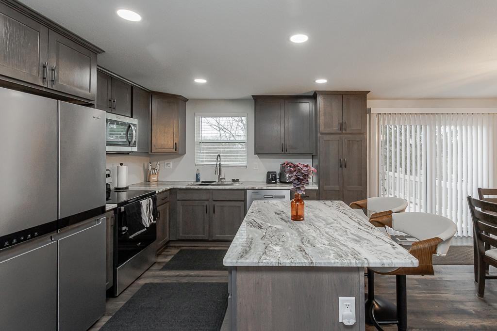 5814 Pheasant Hollow Dr - Photo 7 of 24