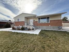 featured image of 3490 S Park Meadows St #1